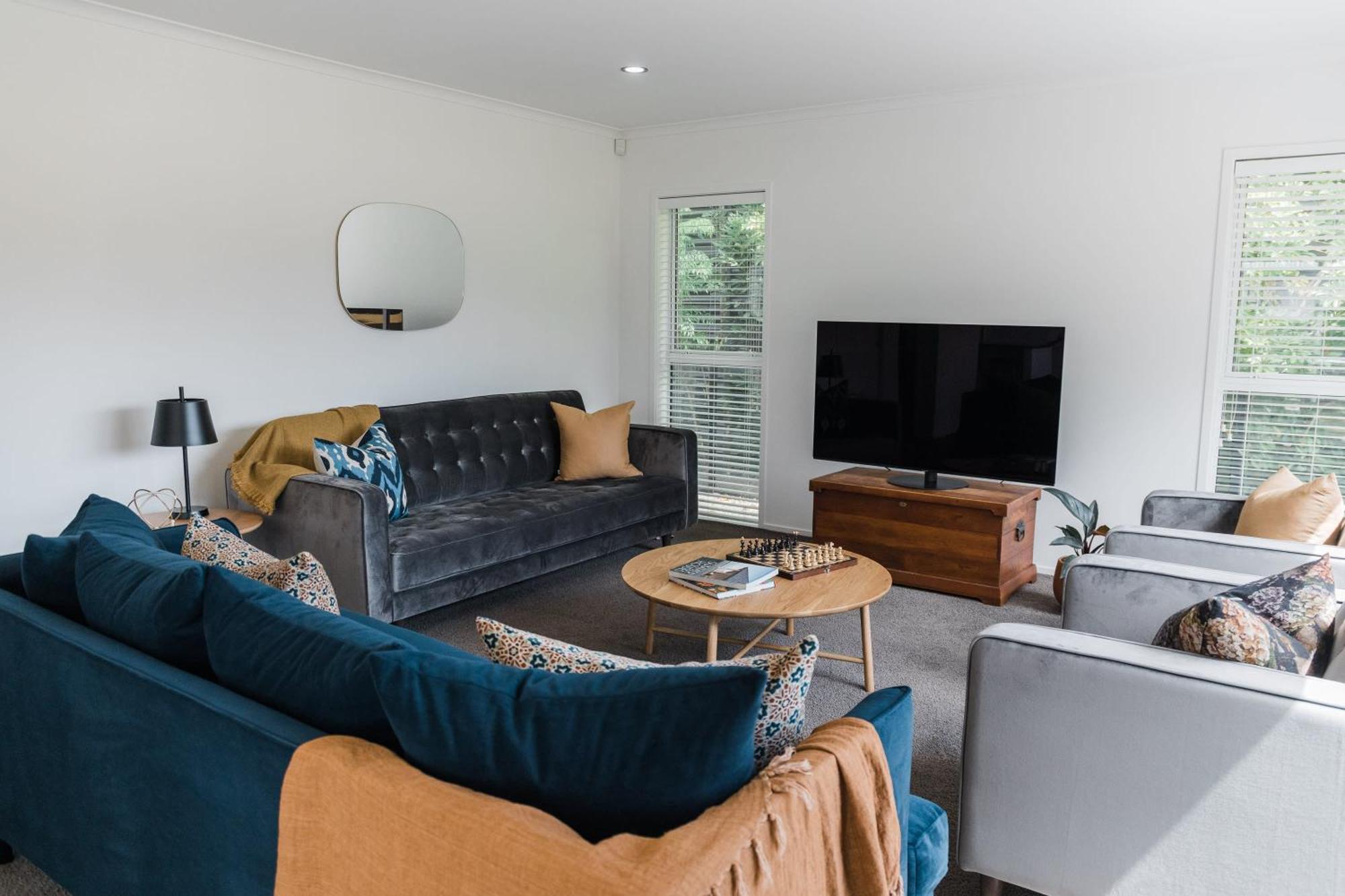 Stunning Tranquil Home With Green Space Views Mount Maunganui Extérieur photo
